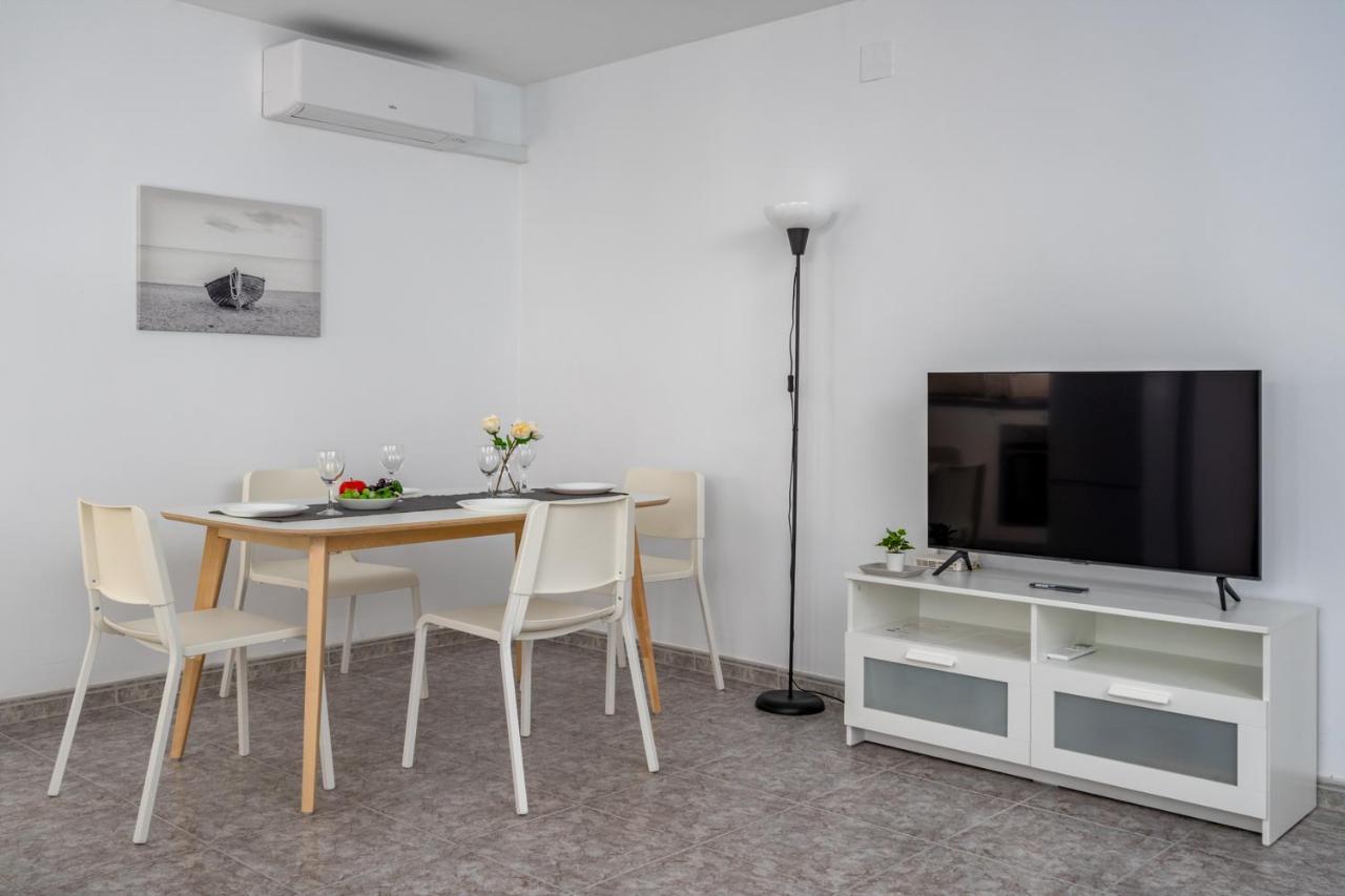 Flat With Pool In By Costarentals - Ref 171 Apartment *