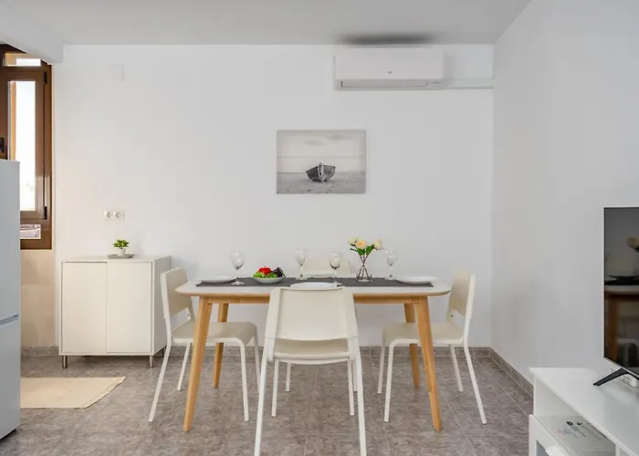 Central Flat With Pool In Fuengirola By Costarentals - Ref 171